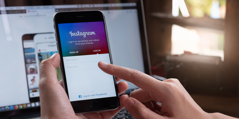 Instagram Stories vs. Instagram Feed: What to Post and Where [Infographic]